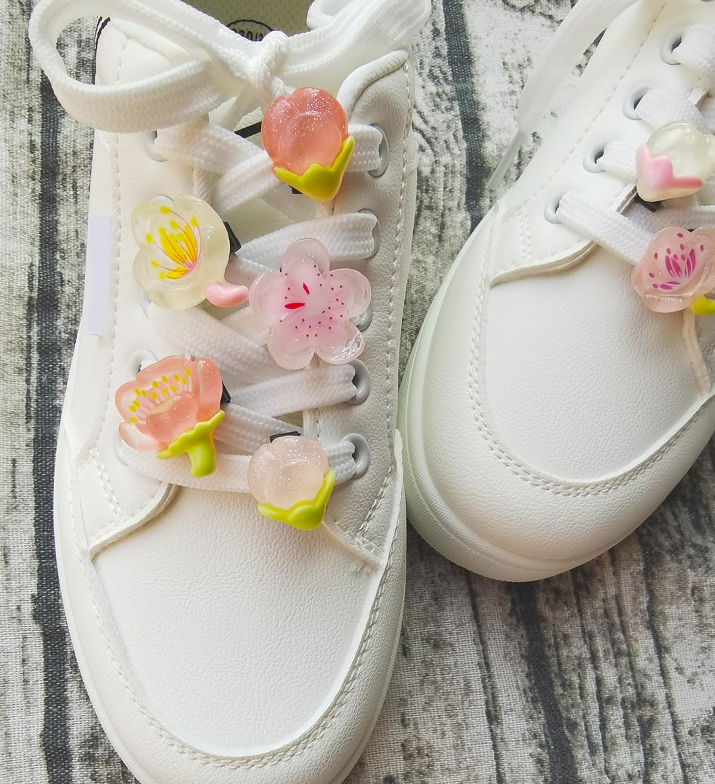Shoe lace Charms for Sneakers (8pic for one bag)Flower style random