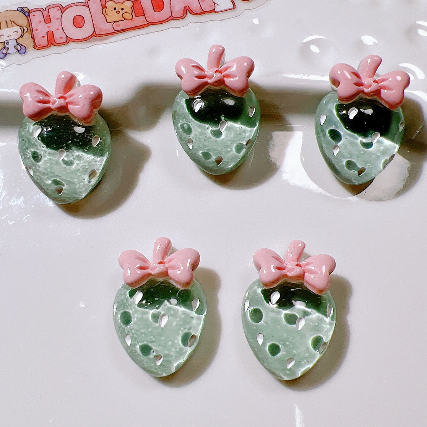 (5pic for 1bag)Cutie Transparent Strawberry Diy Resin Charms (pack Offline)