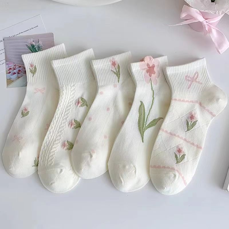 Sweet Floral Ankle Socks for Women | Breathable Cotton Spring Socks