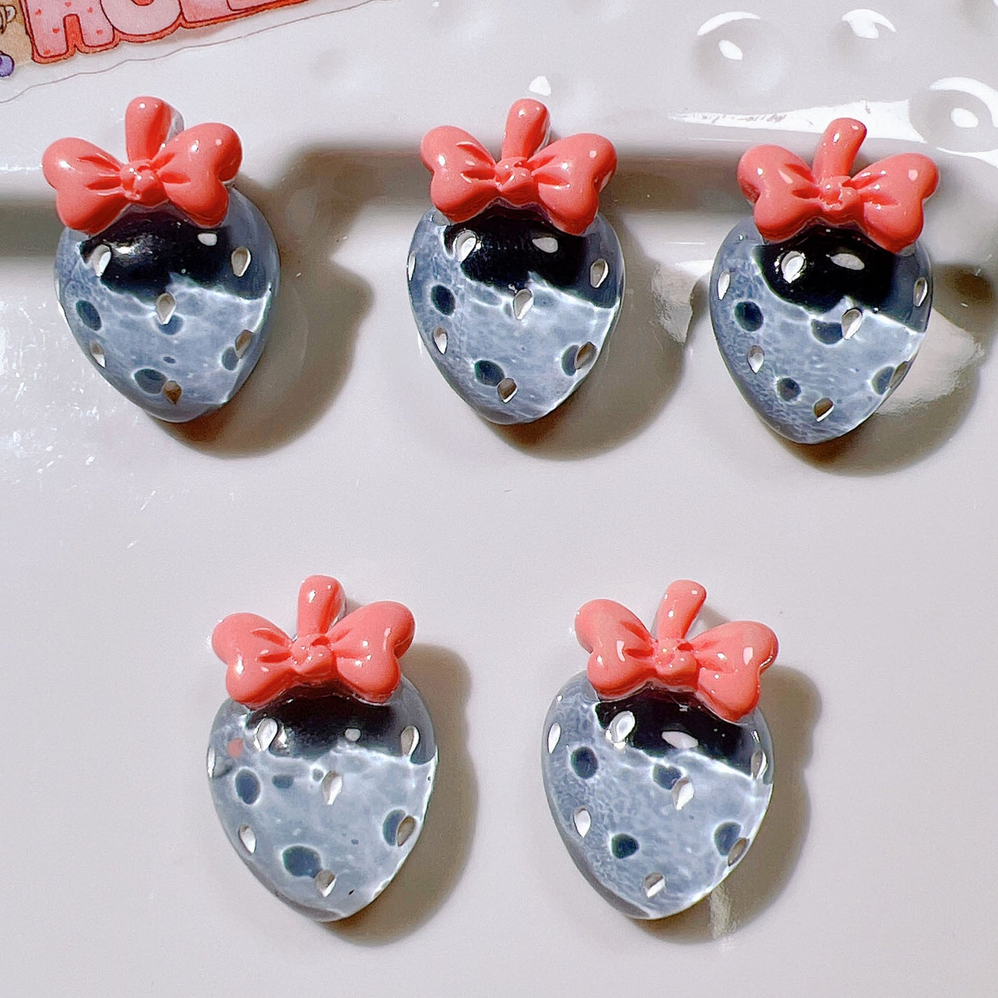 (5pic for 1bag)Cutie Transparent Strawberry Diy Resin Charms (pack Offline)