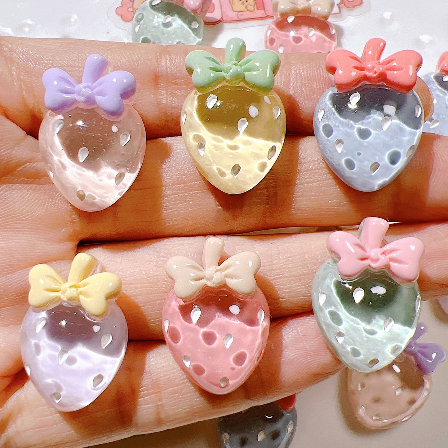 (5pic for 1bag)Cutie Transparent Strawberry Diy Resin Charms (pack Offline)