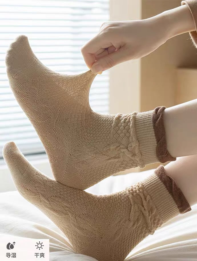 Cable Knit Crew Socks for Women | Breathable Ruffle Trim Cozy Socks