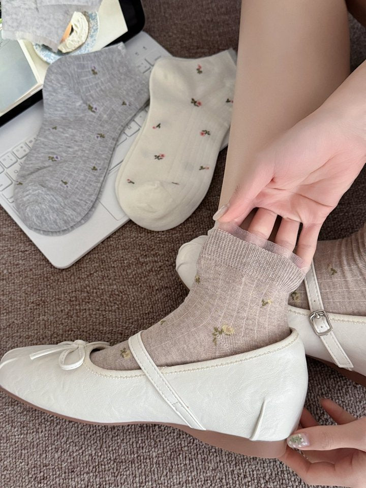 Vintage Floral Lace Ankle Socks for Women | Breathable Spring Summer Socks