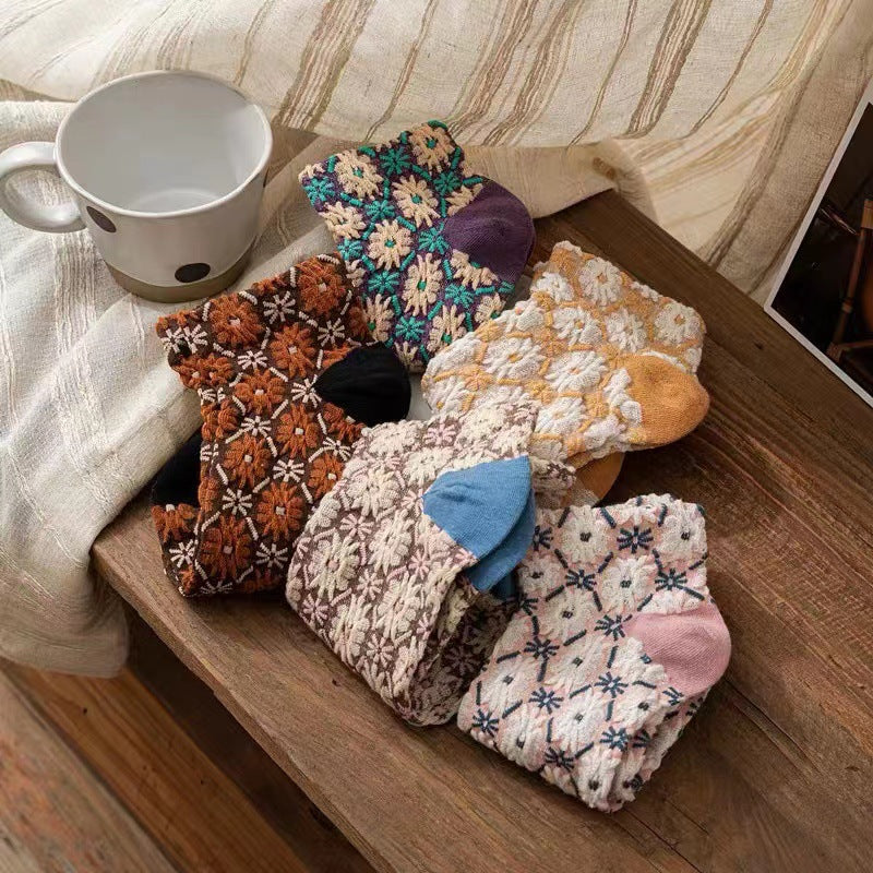 Vintage Embossed Daisy Ankle Socks | Cotton Patterned Socks for Women