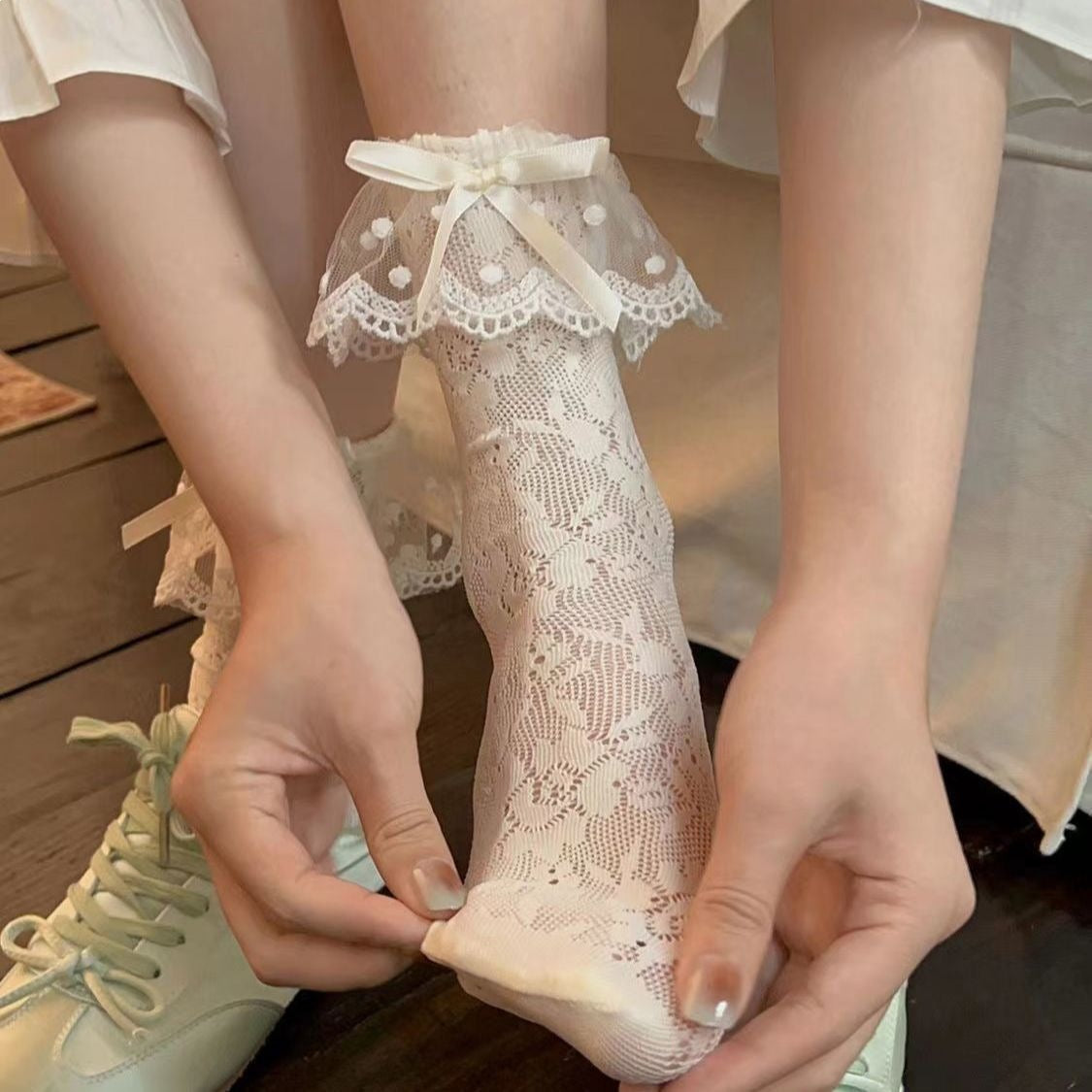 Women's Lace Crew Socks | Breathable Bow Ruffled Mid-Calf Socks