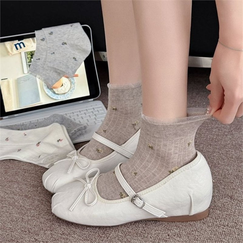 Vintage Floral Lace Ankle Socks for Women | Breathable Spring Summer Socks