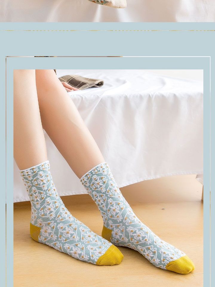Vintage Floral Crew Socks for Women | Breathable Retro Cotton Socks