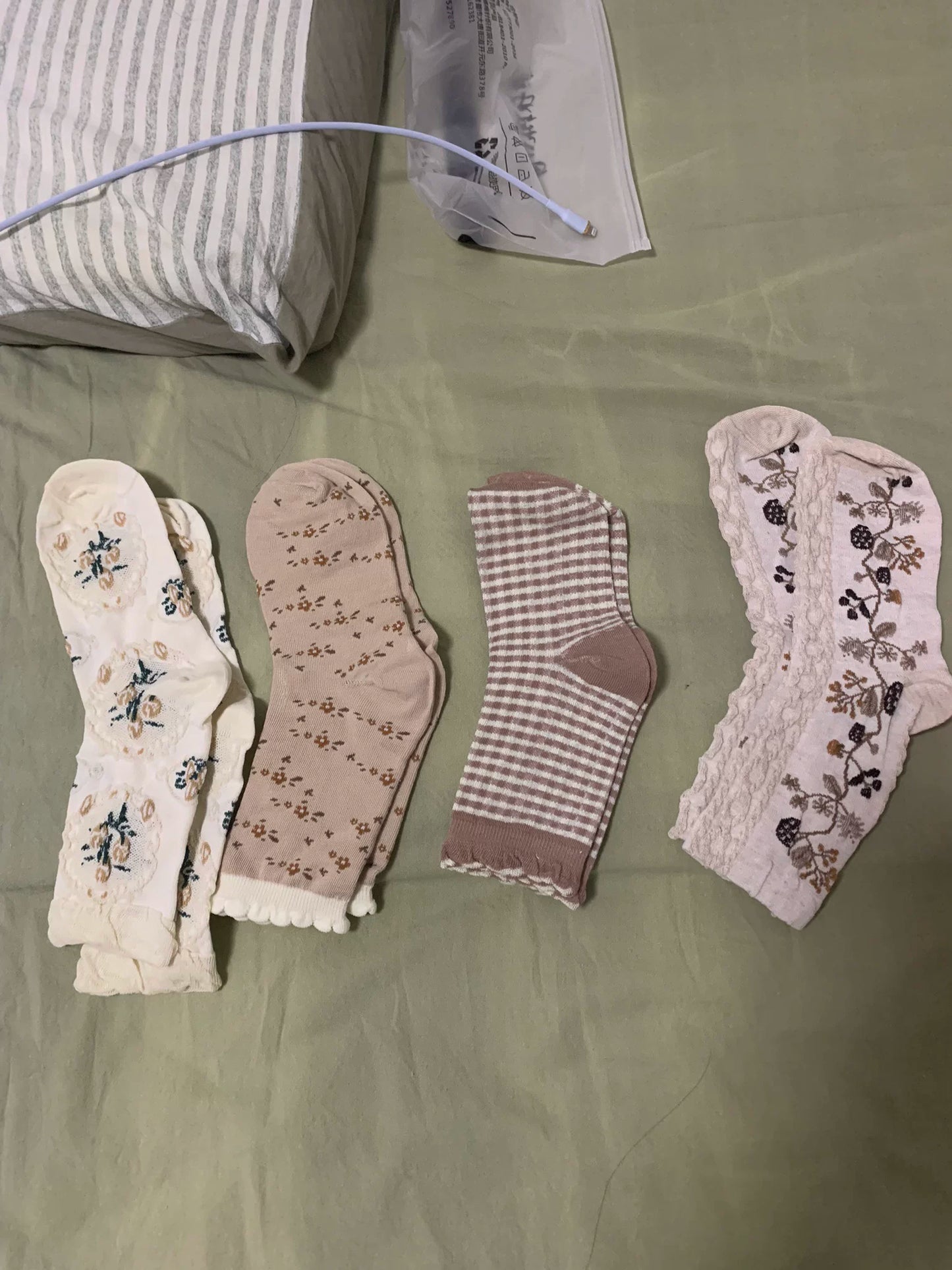 Cute Patterned Crew Socks for Women | Cotton Vintage Everyday Socks