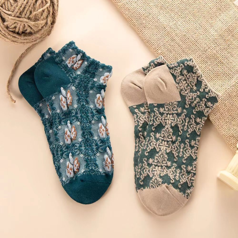 Vintage Embossed No Show Socks for Women | Retro Patterned