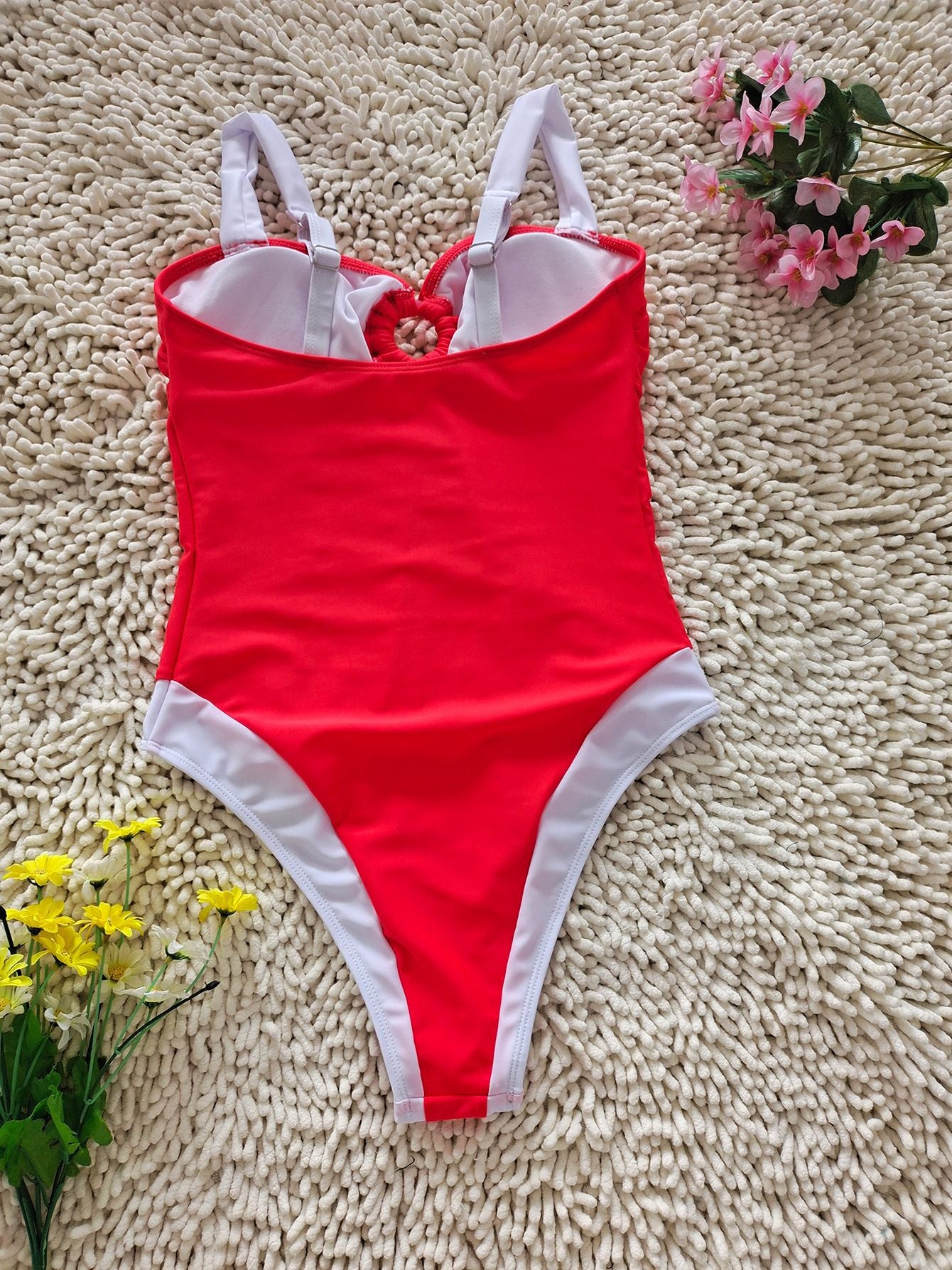 Cutout Contrast Sexy One-Piece Swimsuit | Trendy Women's Swimwear