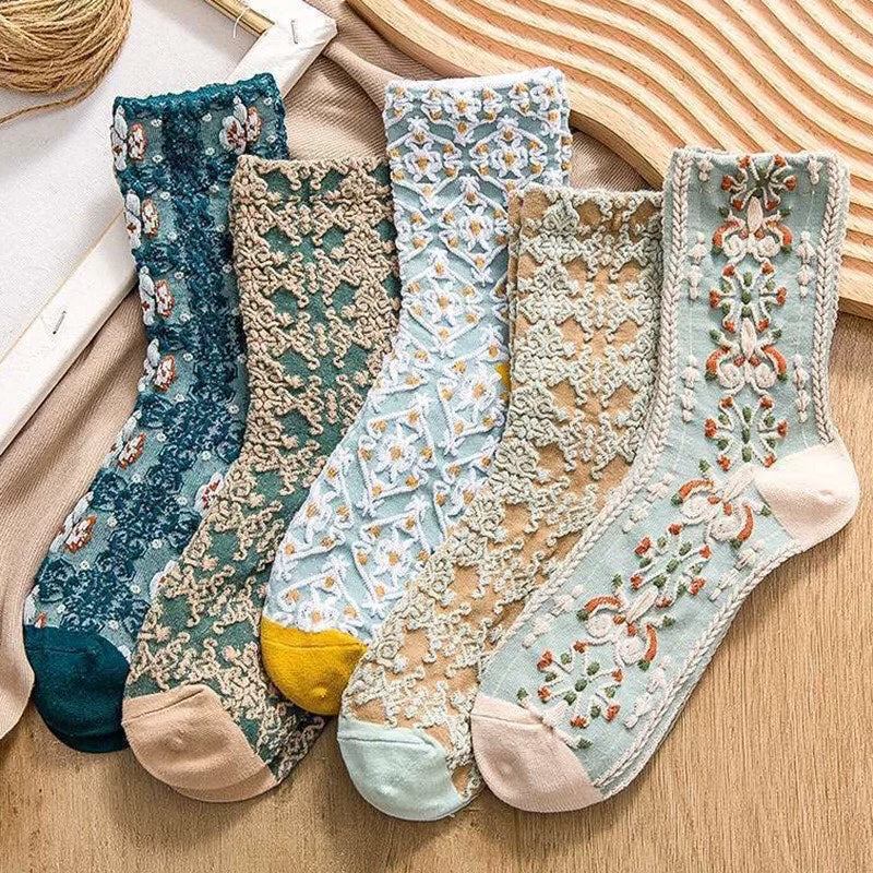 Vintage Floral Crew Socks for Women | Breathable Retro Cotton Socks