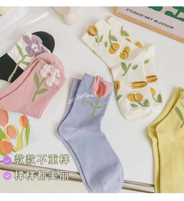 3D Floral Crew Socks for Women | Sweet Patterned Everyday Cotton Socks