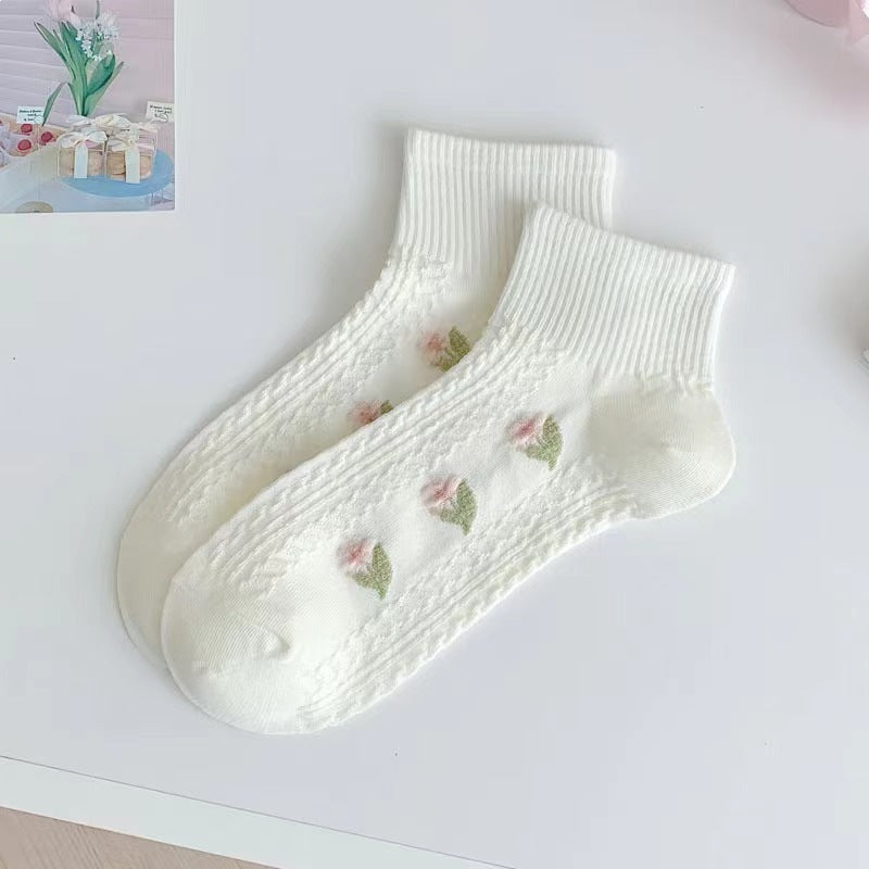 Sweet Floral Ankle Socks for Women | Breathable Cotton Spring Socks