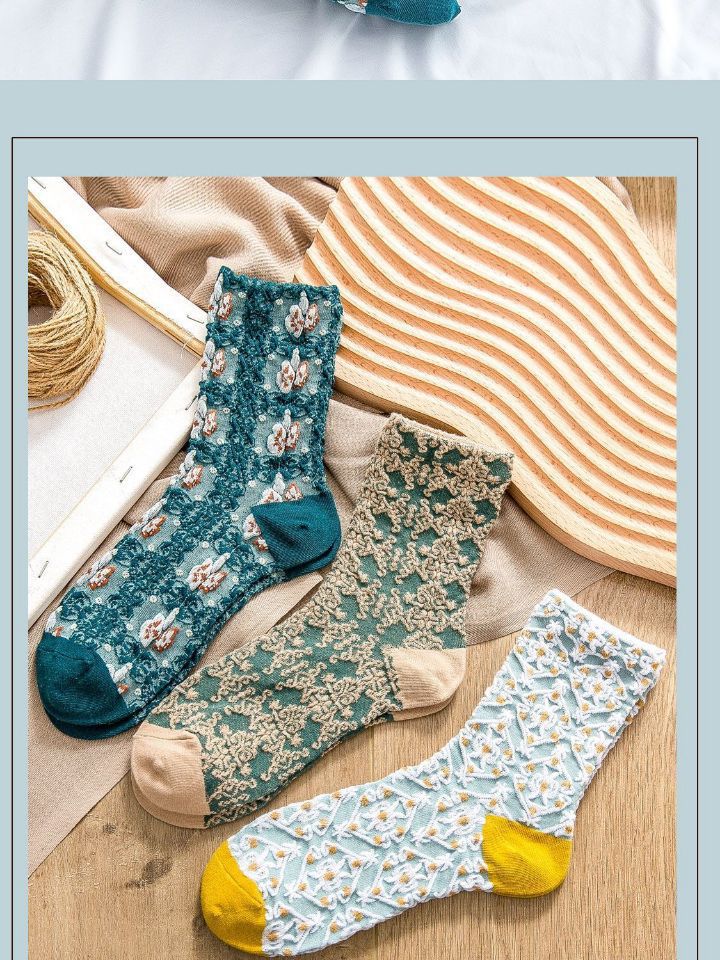 Vintage Floral Crew Socks for Women | Breathable Retro Cotton Socks