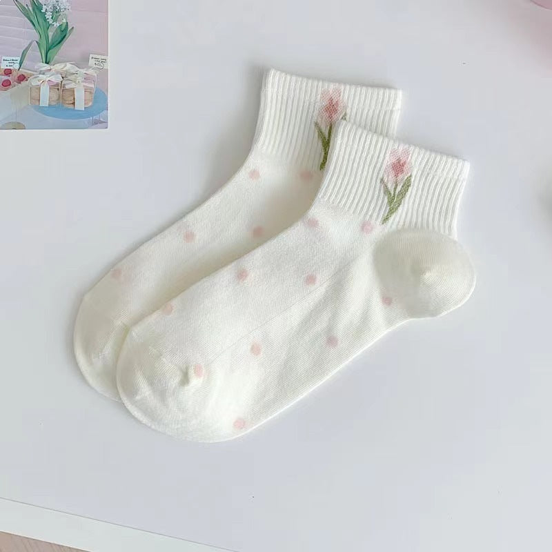 Sweet Floral Ankle Socks for Women | Breathable Cotton Spring Socks