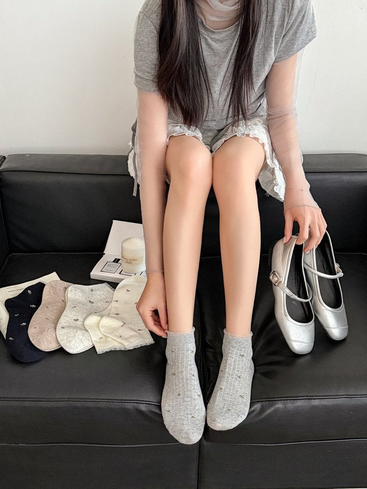 Vintage Floral Lace Ankle Socks for Women | Breathable Spring Summer Socks