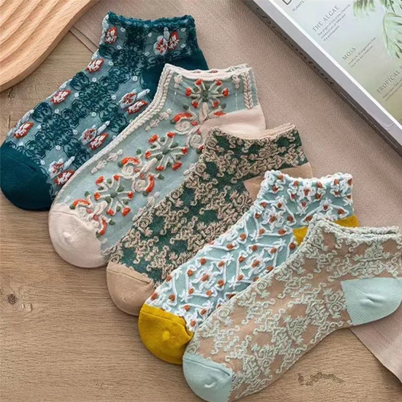 Vintage Embossed No Show Socks for Women | Retro Patterned