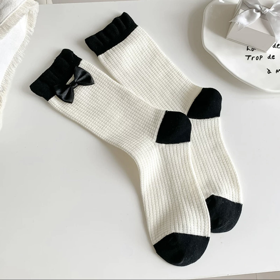 Cotton Bow Crew Socks for Women | Balletcore Casual Socks