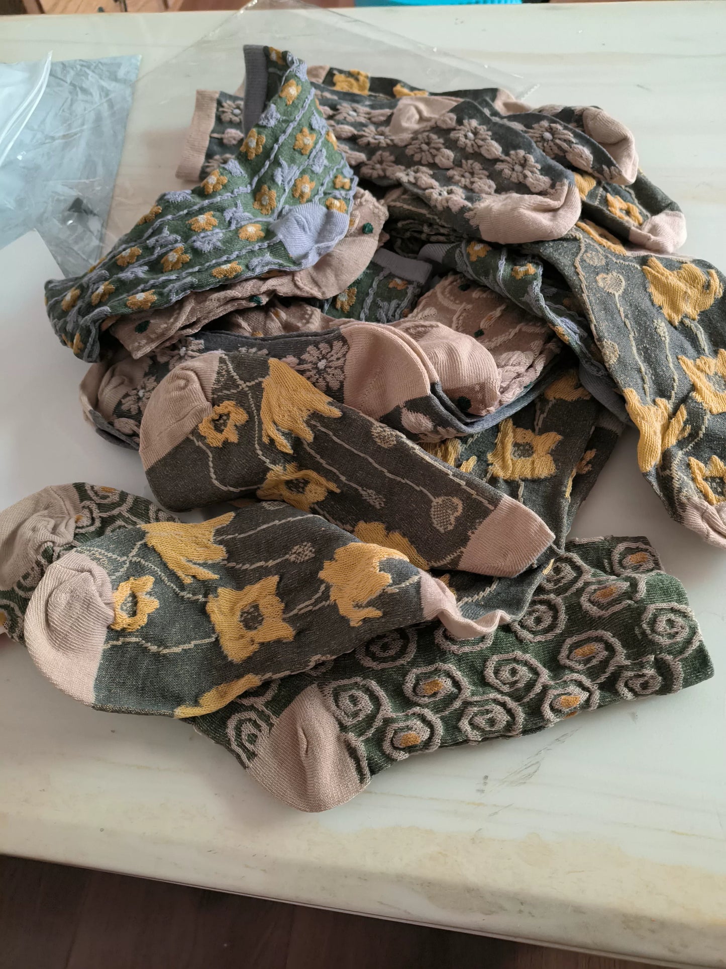 Vintage Floral Crew Socks for Women | Textured Retro Cotton Socks