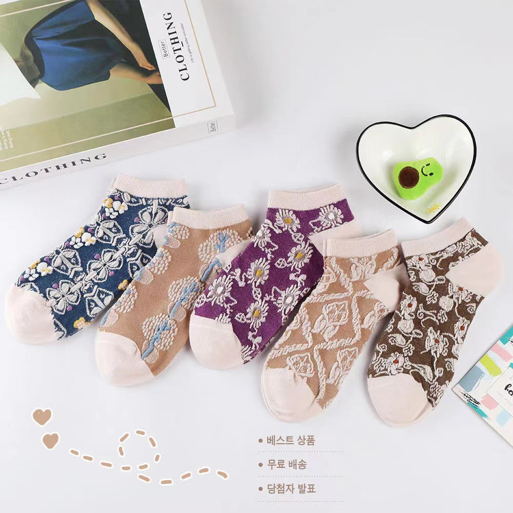 Retro Floral Ankle Socks for Women | Vintage Patterned Low Cut Socks