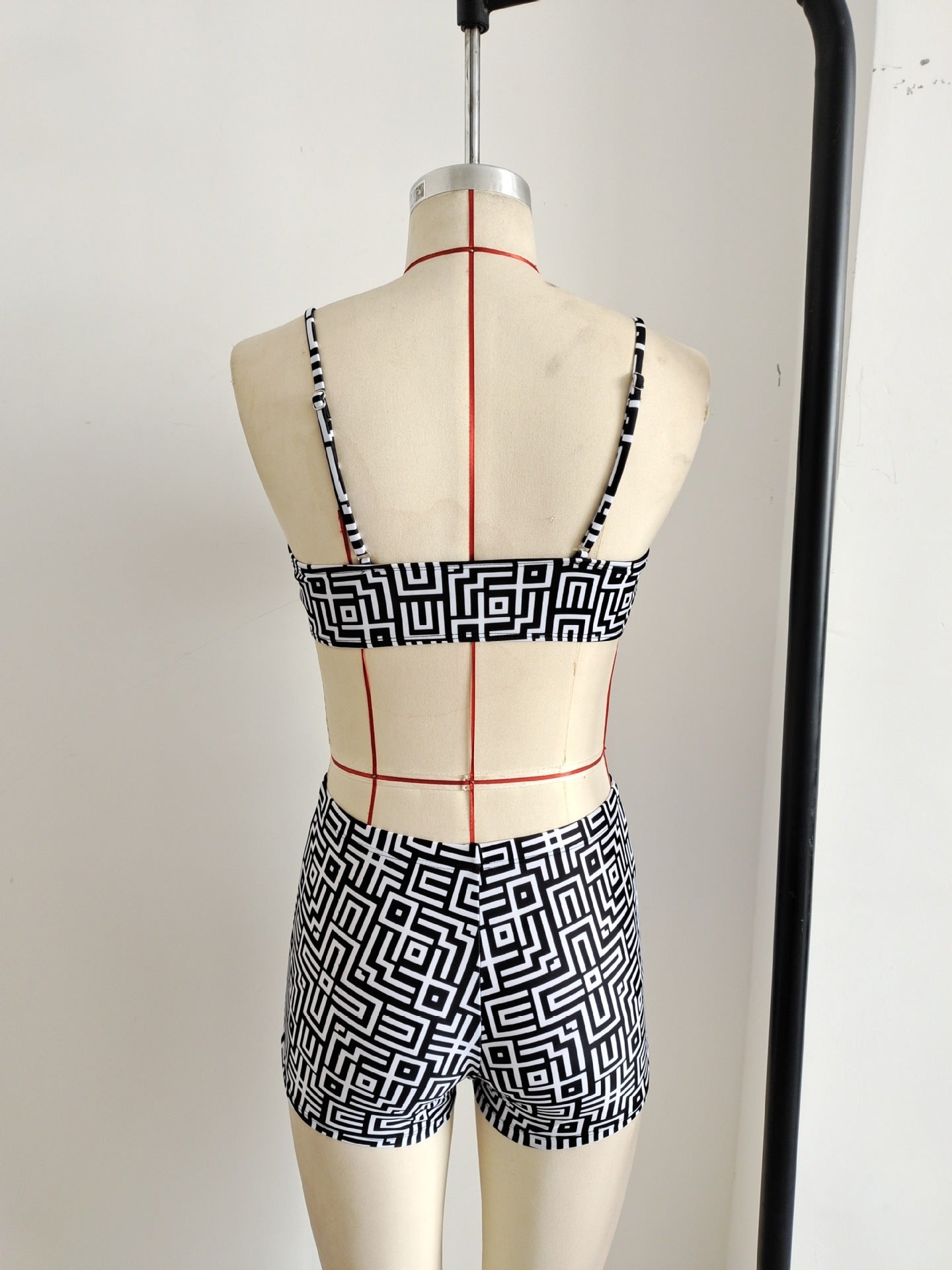 Geometric Print Sexy 3-Piece Bikini Set | Women's Resort Swimwear