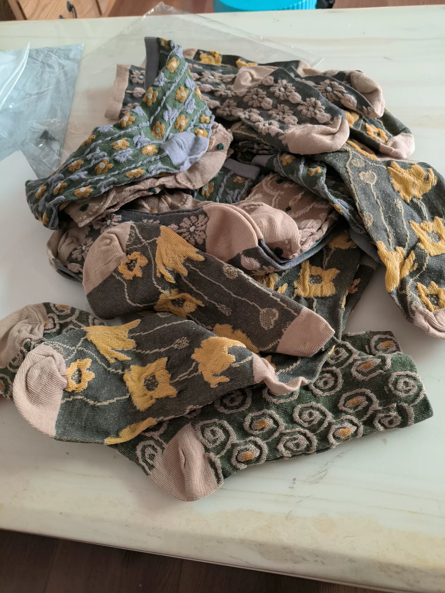 Vintage Floral Crew Socks for Women | Textured Retro Cotton Socks