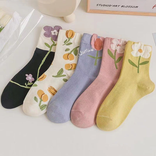 3D Floral Crew Socks for Women | Sweet Patterned Everyday Cotton Socks