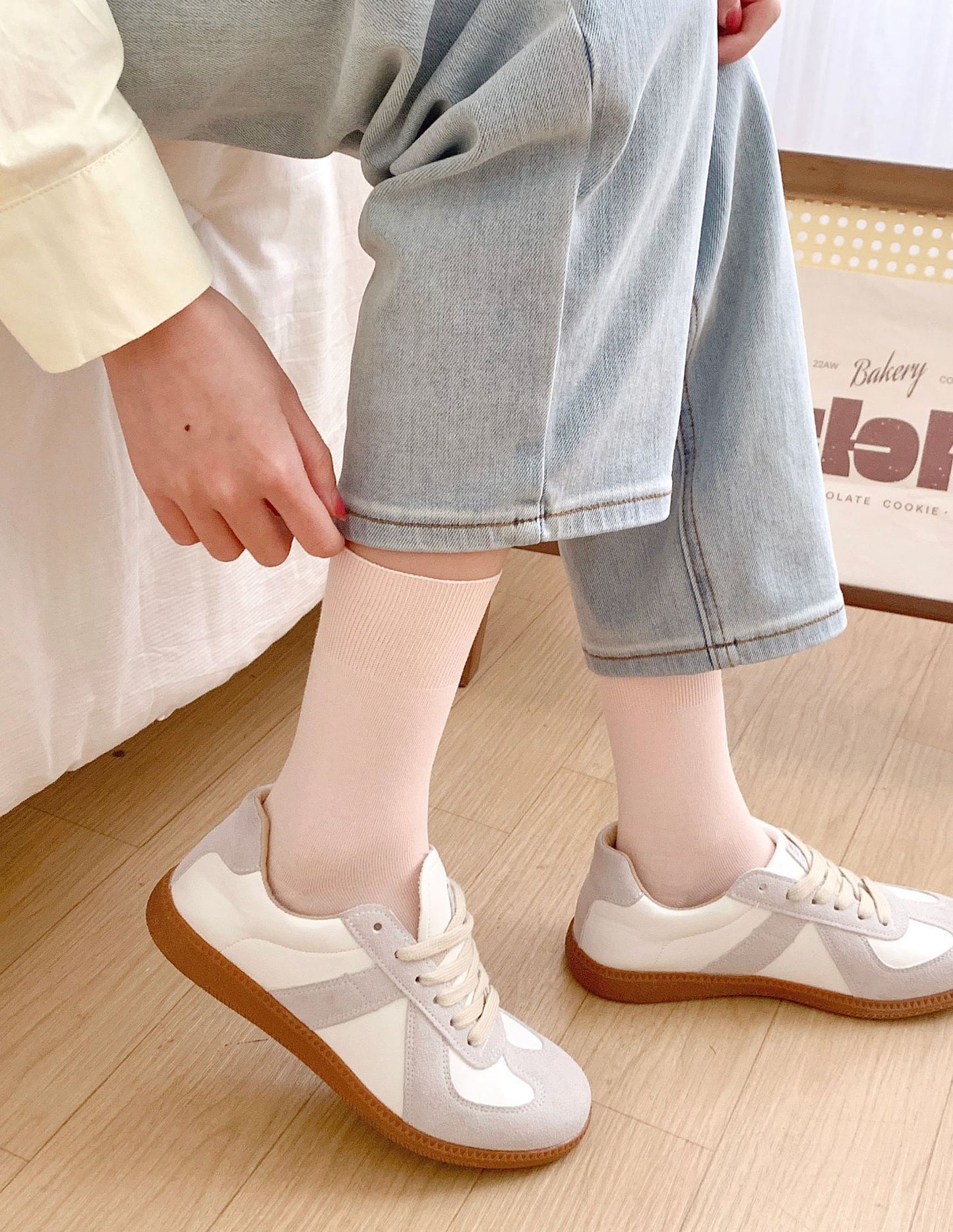 Seamless Cotton Crew Socks for Women | Loose Top Everyday Socks