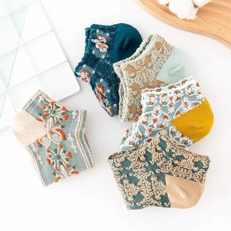 Vintage Embossed No Show Socks for Women | Retro Patterned