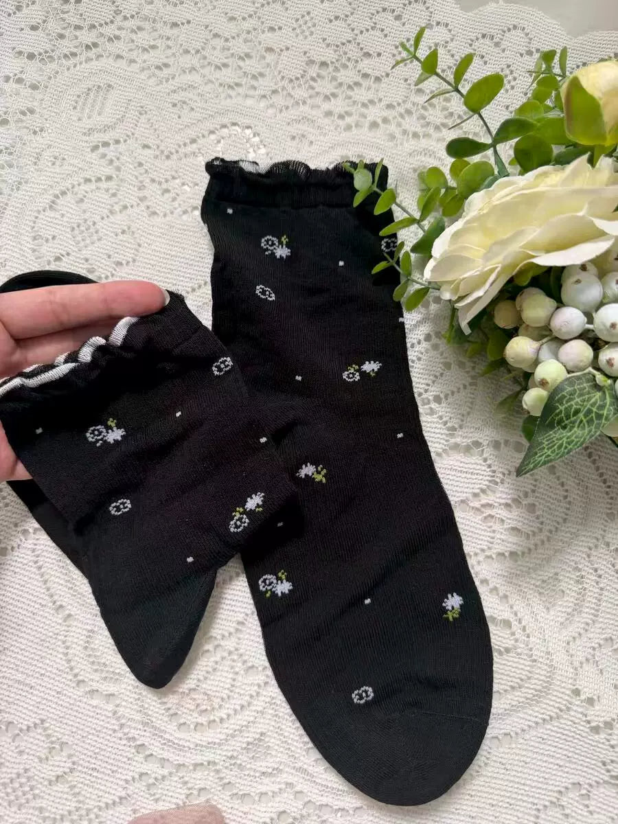 Warm Cozy Polka Dot Crew Socks for Women | Ruffled Winter Socks