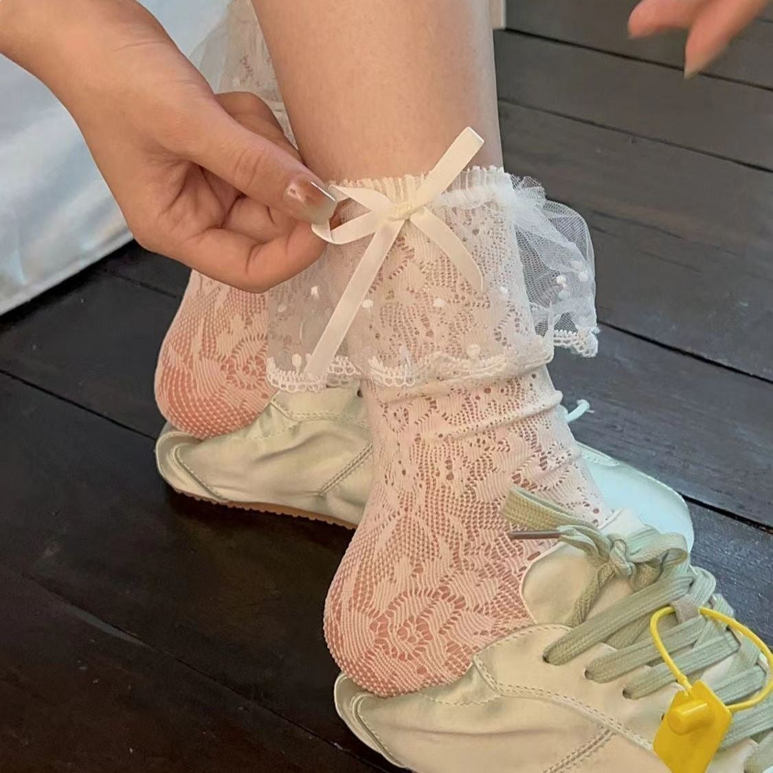 Women's Lace Crew Socks | Breathable Bow Ruffled Mid-Calf Socks