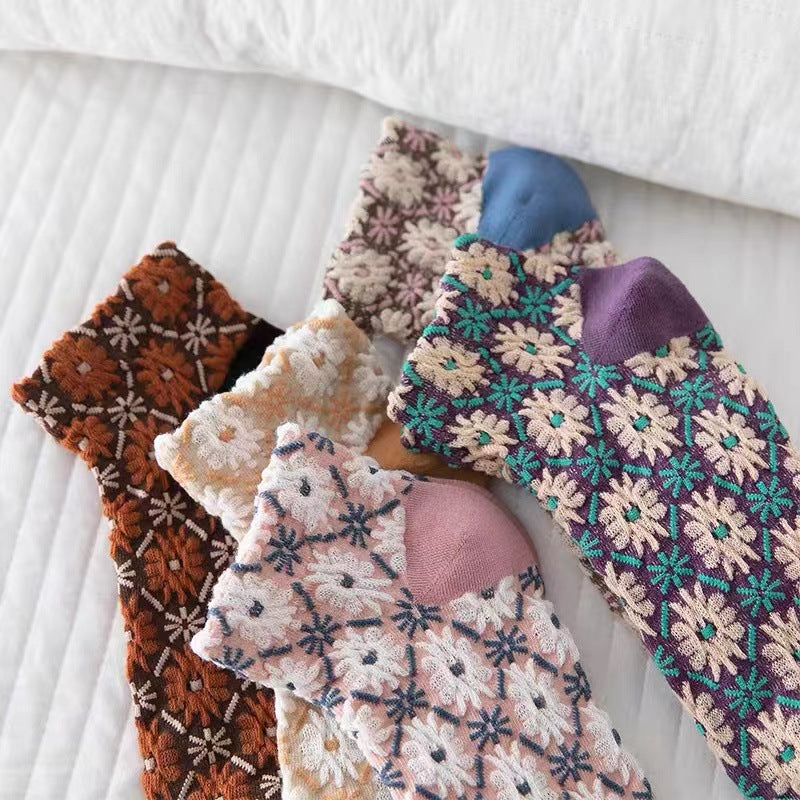 Vintage Embossed Daisy Ankle Socks | Cotton Patterned Socks for Women