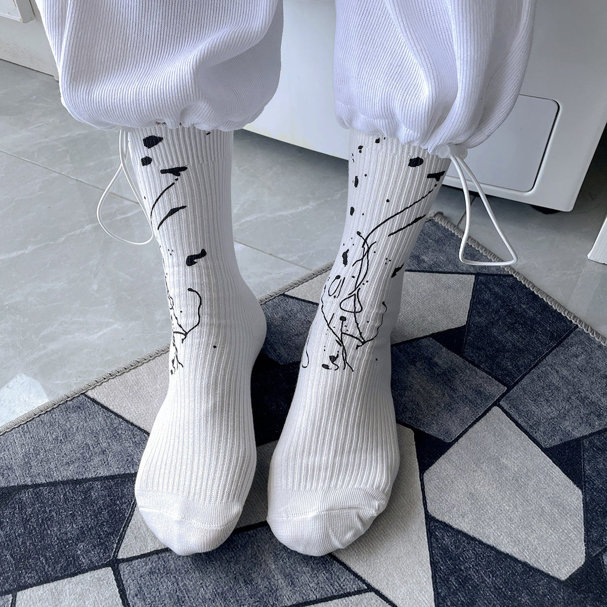 Splatter Graffiti Crew Socks | Breathable Trendy Streetwear Socks