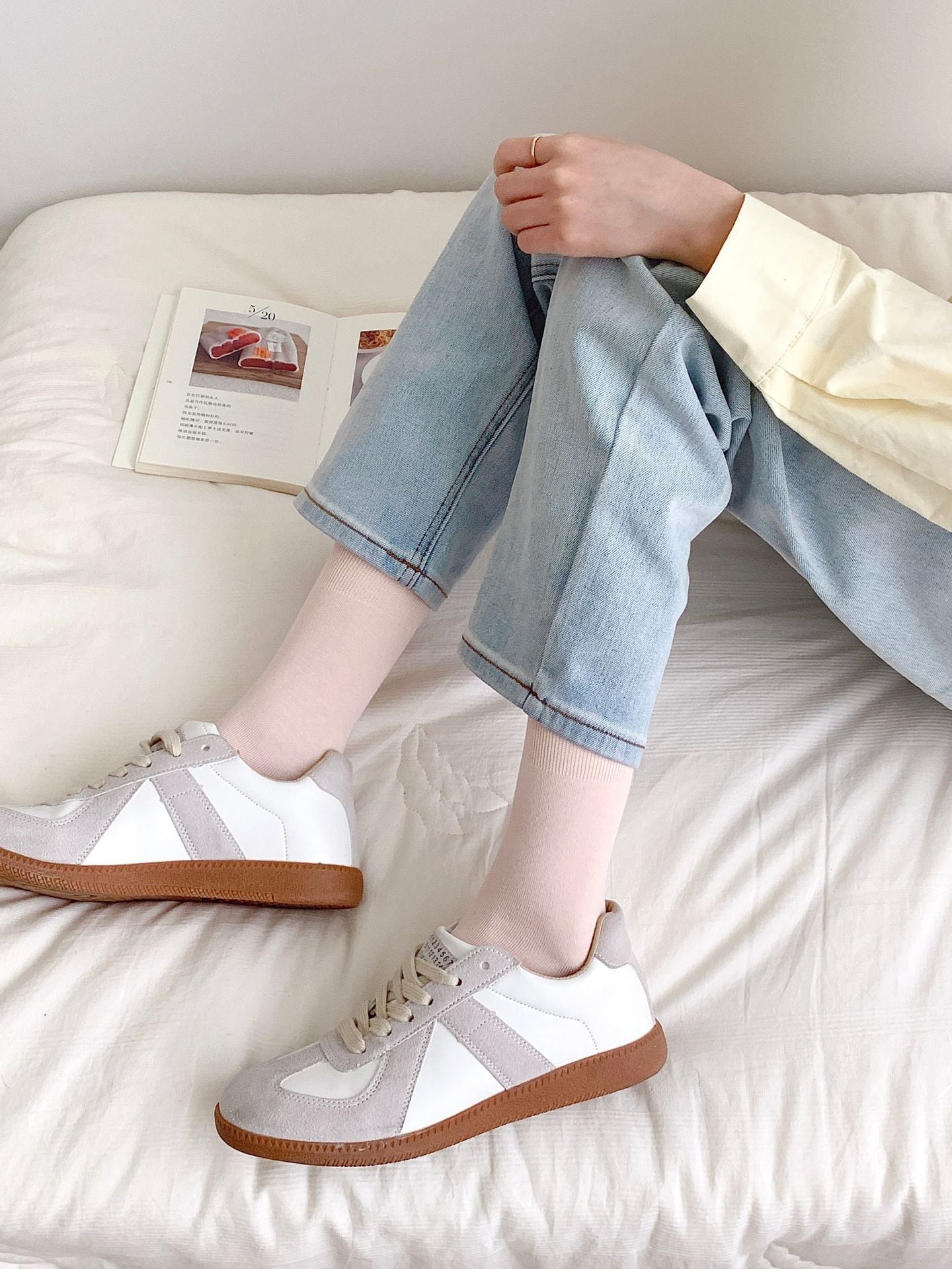 Seamless Cotton Crew Socks for Women | Loose Top Everyday Socks