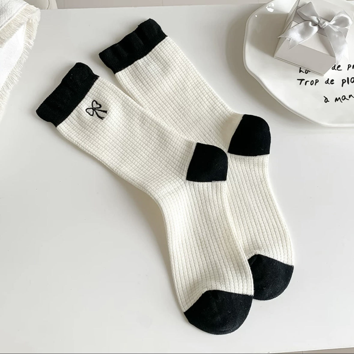 Cotton Bow Crew Socks for Women | Balletcore Casual Socks