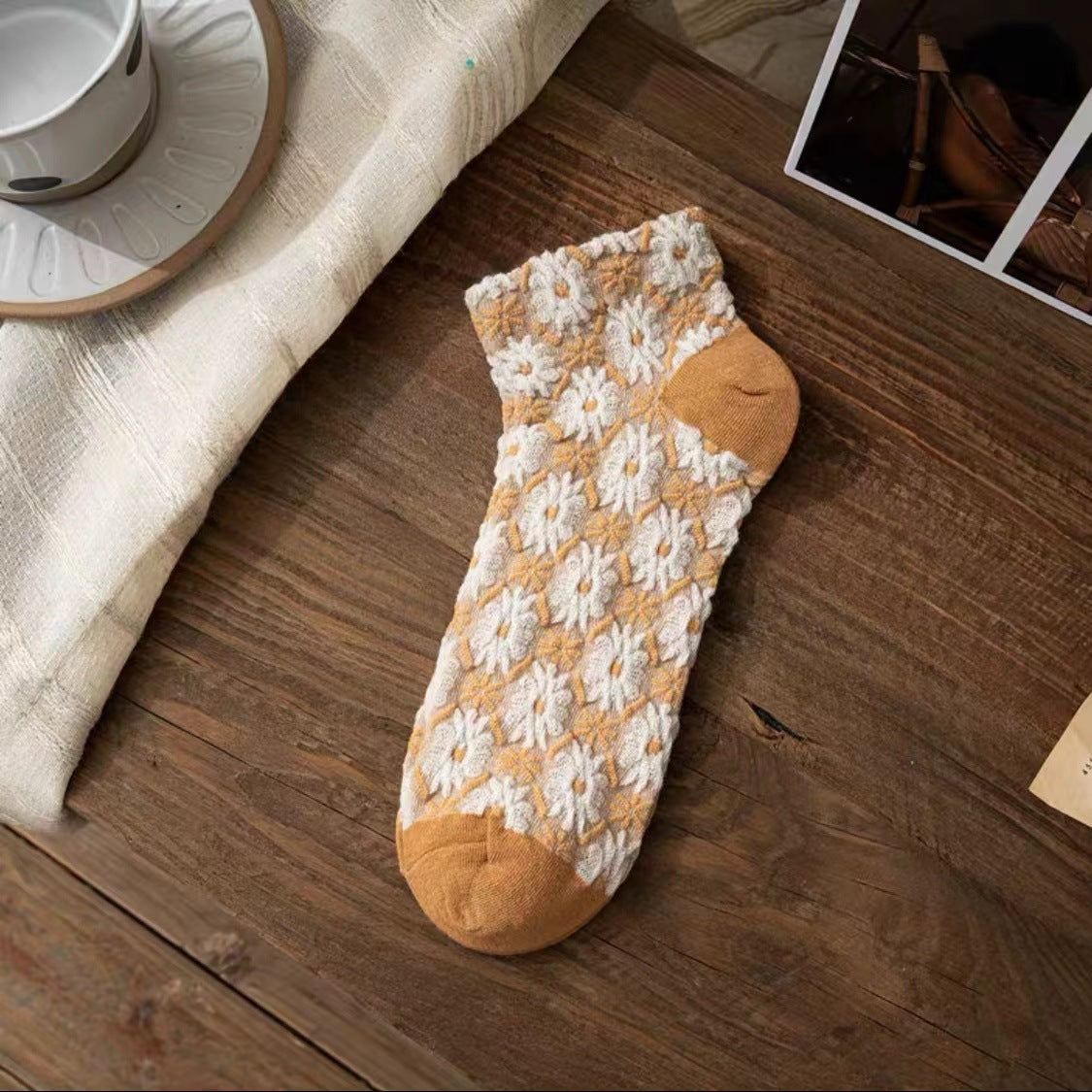 Vintage Embossed Daisy Ankle Socks | Cotton Patterned Socks for Women